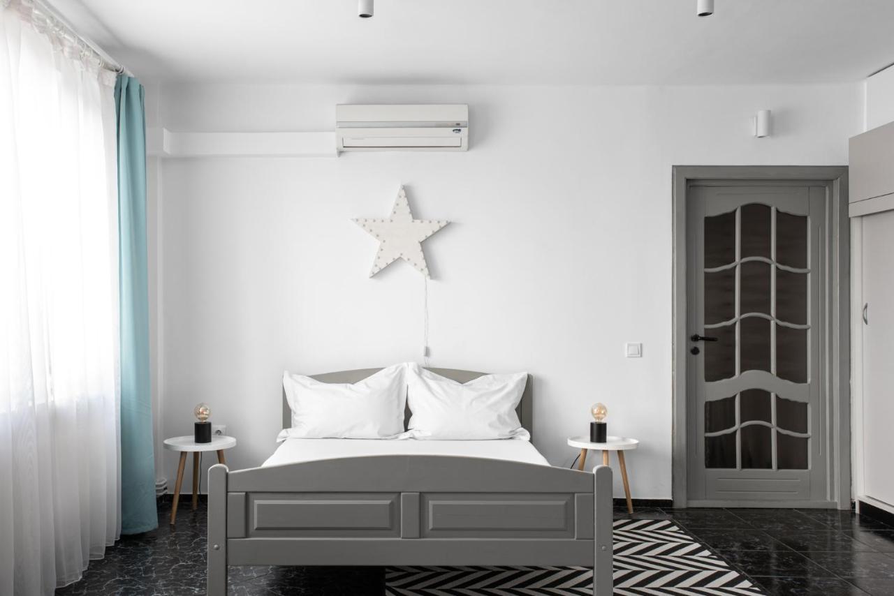 Spacious Ultracentral Apartment Cluj-Napoca Buitenkant foto